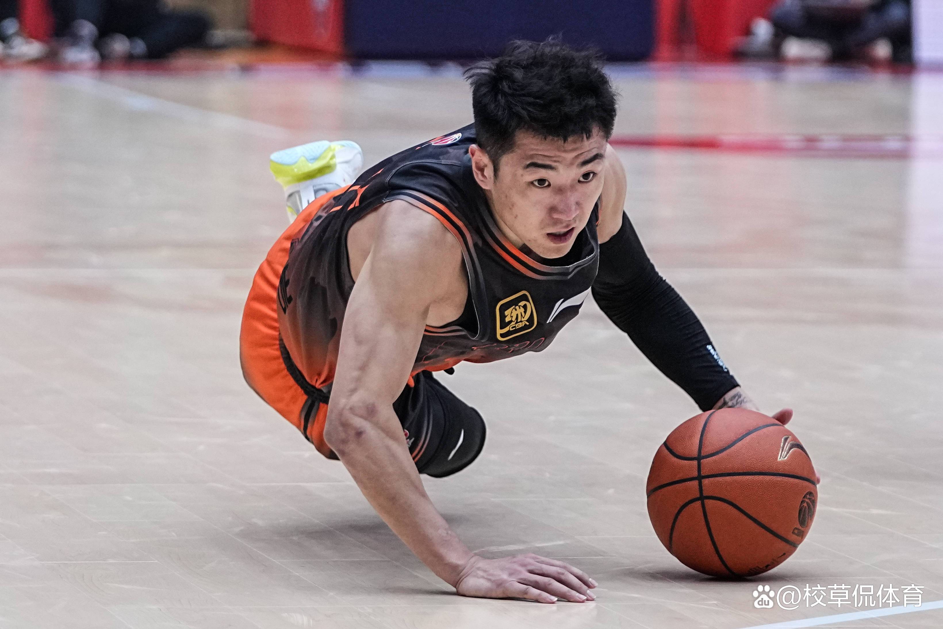 江苏队客场取胜，成功挑战强敌