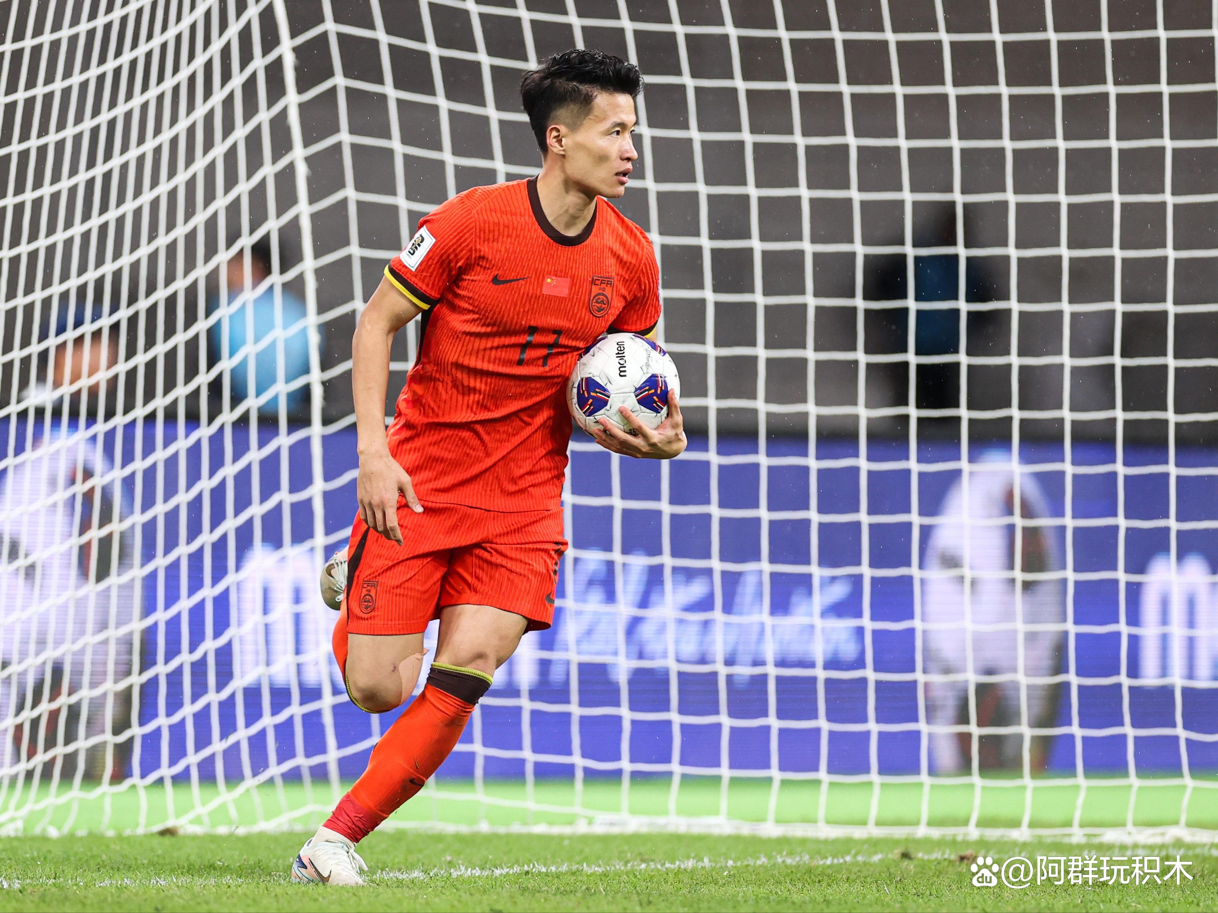 中超球员表现抢眼,大放异彩备受瞩目的简单介绍 中超球员表现抢眼,大放异彩备受瞩目的简单介绍