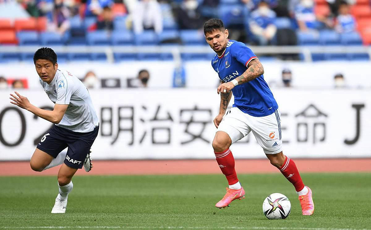 斯洛伐克0-2输给横滨水手,攻击端仍需加强 斯洛伐克0-2输给横滨水手,攻击端仍需加强