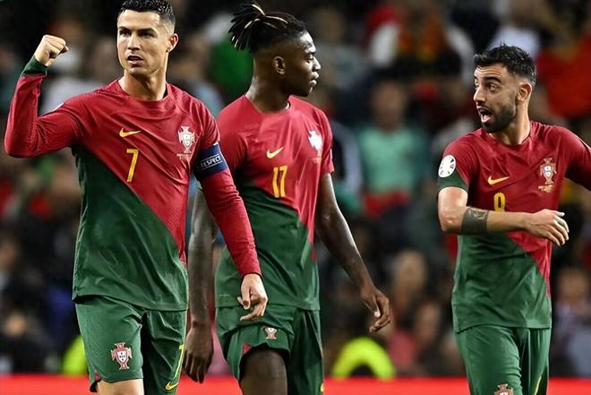 IM电竞游戏-关于英格兰客场完胜塞尔维亚，三连胜领跑小组的信息