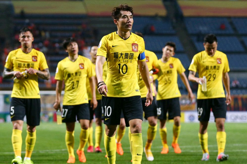 天津泰达逆转夺胜，晋级亚冠淘汰赛的简单介绍