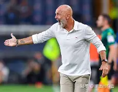 希雷致远主教练视屏寻找问题所在,恢复胜势 希雷致远主教练视屏寻找问题所在,恢复胜势