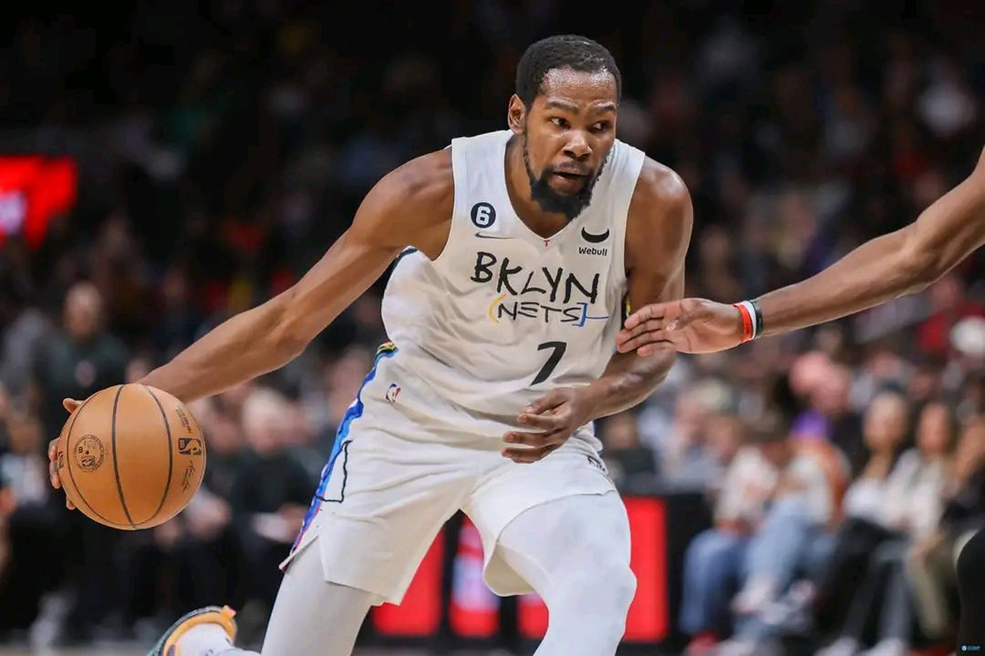 关于篮网遭遇雄鹿反扑，失利连连的信息