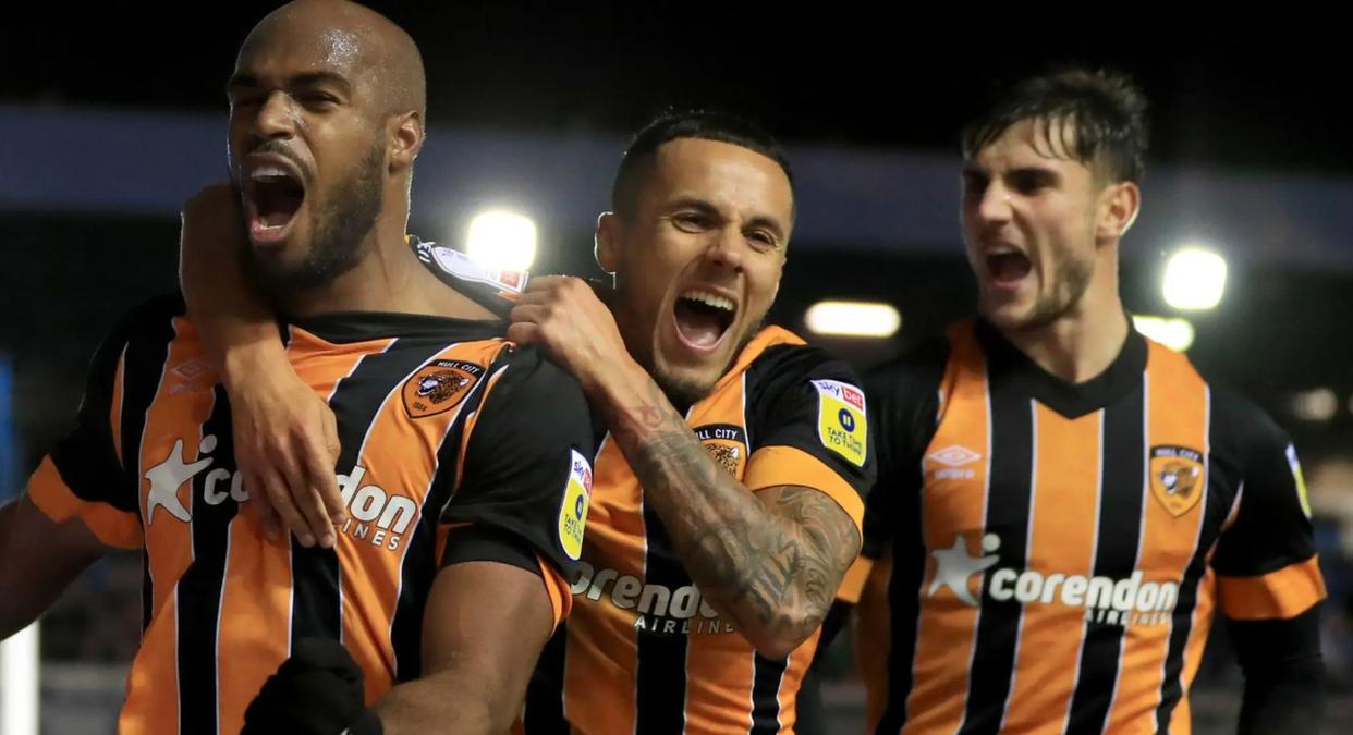 伯明翰市连败惨淡,英超保级压力重重 伯明翰市连败惨淡,英超保级压力重重