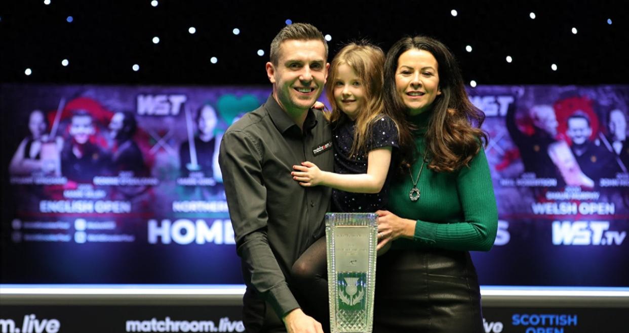 威尔士球员精彩表现,引领球队晋级淘汰赛 威尔士球员精彩表现,引领球队晋级淘汰赛