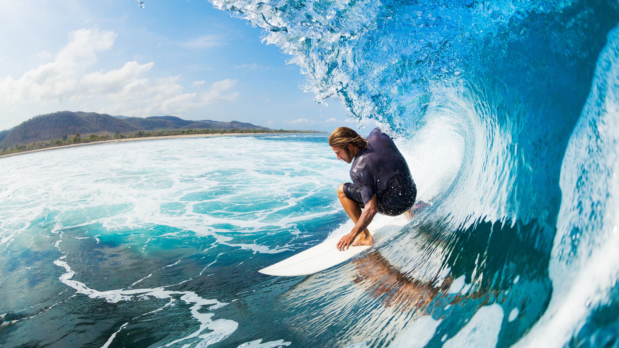 王皓的侧拐弧圈球划过温布利，当乒乓哲学逆转足球史诗